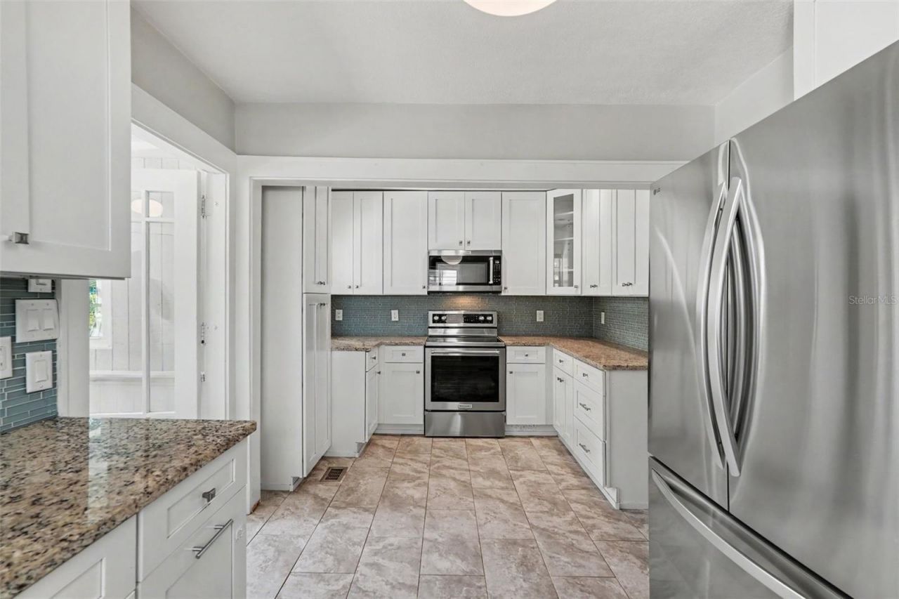 857 21st Avenue N, Saint Petersburg, FL 33704 Photo