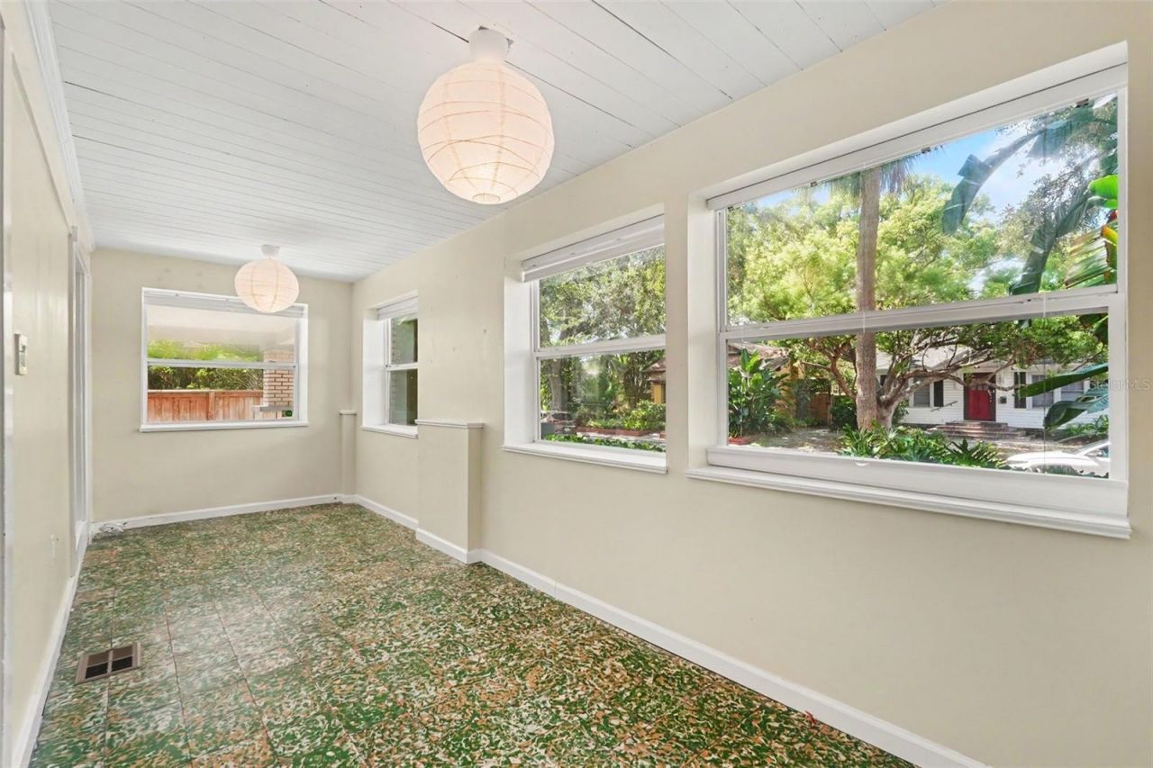 857 21st Avenue N, Saint Petersburg, FL 33704 Photo