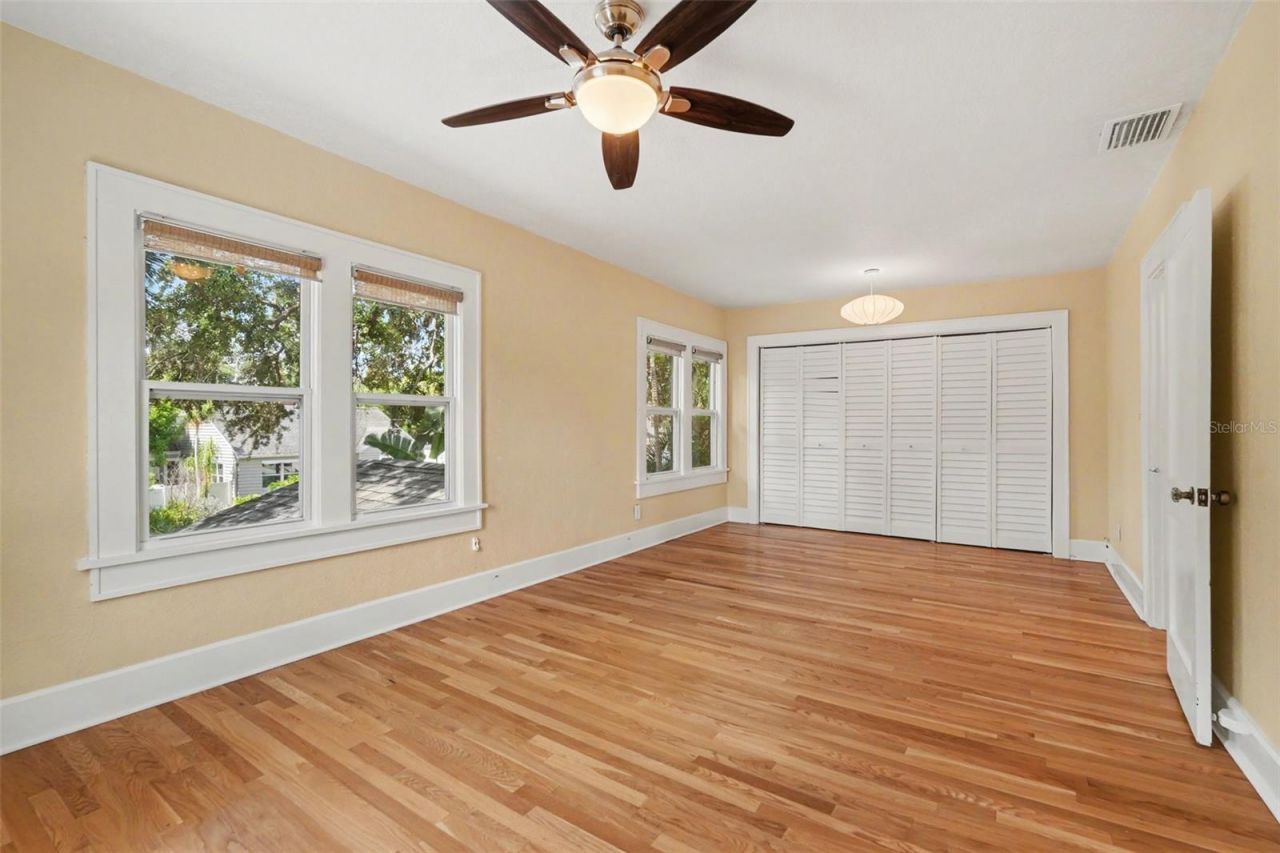 857 21st Avenue N, Saint Petersburg, FL 33704 Photo
