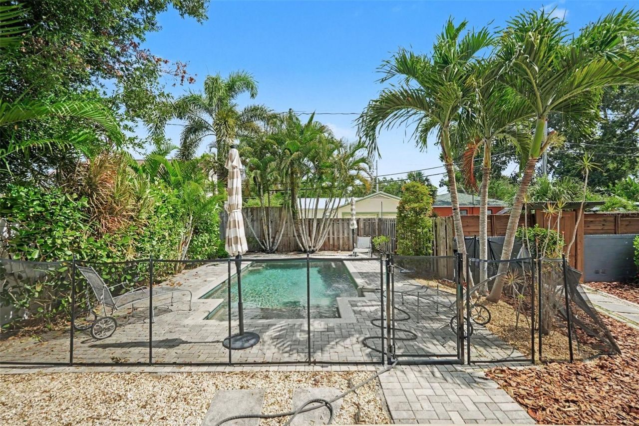 857 21st Avenue N, Saint Petersburg, FL 33704 Photo