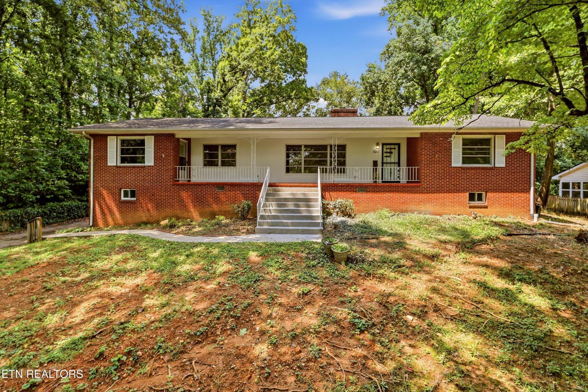 5211 Pinnacle Drive, Knoxville, TN 37914 Main Photo