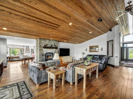 1980 Larson Lane, Coleville, CA 96107 Photo