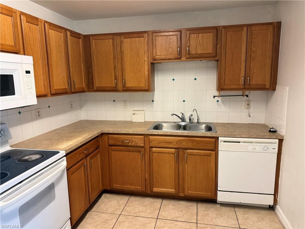 4400-4402 29th St Sw, Lehigh Acres, FL 33973 Photo