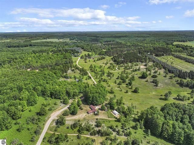 4622 Vista Valley Trail, Mesick, MI 49668 Main Photo