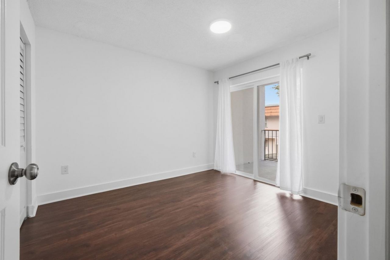 3913 NW 76th Terrace, Hollywood, FL 33024 Photo