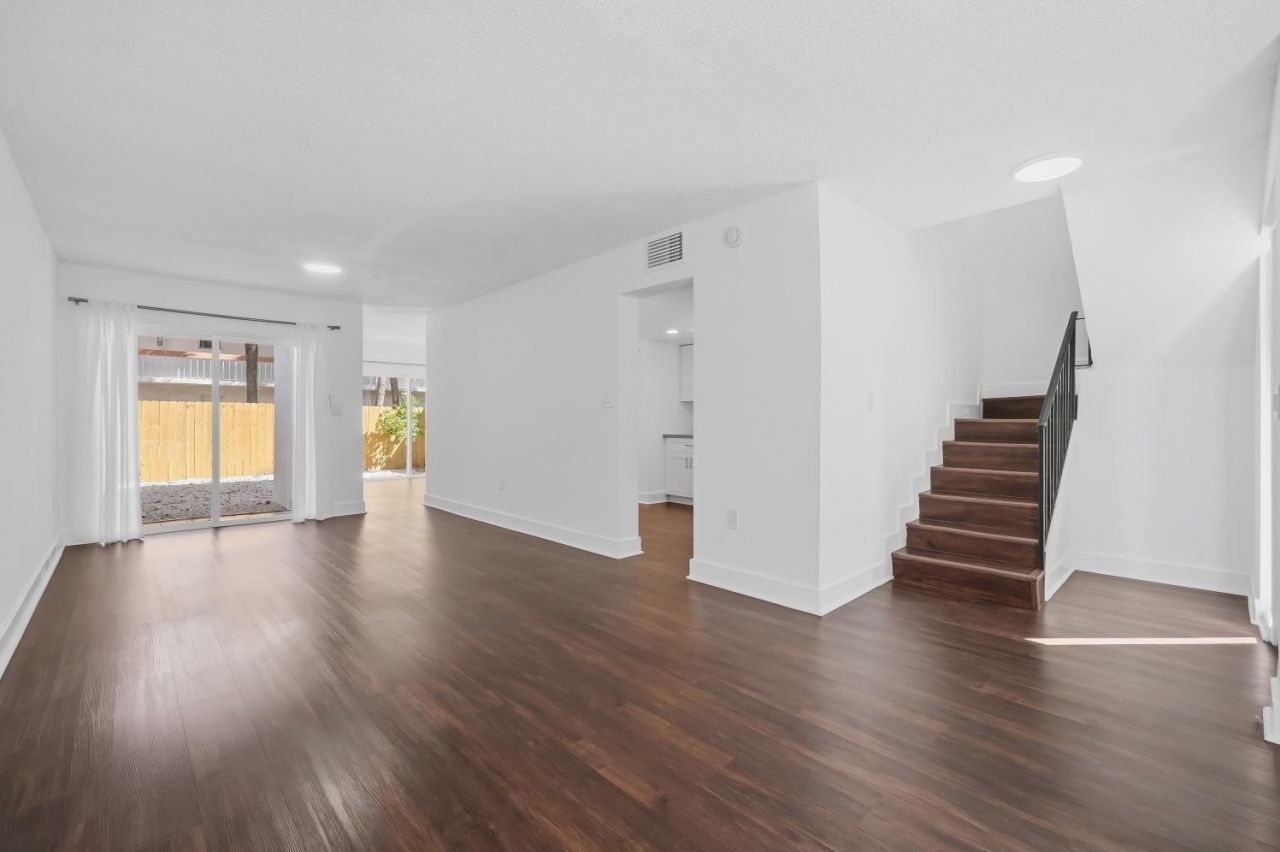 3913 NW 76th Terrace, Hollywood, FL 33024 Photo
