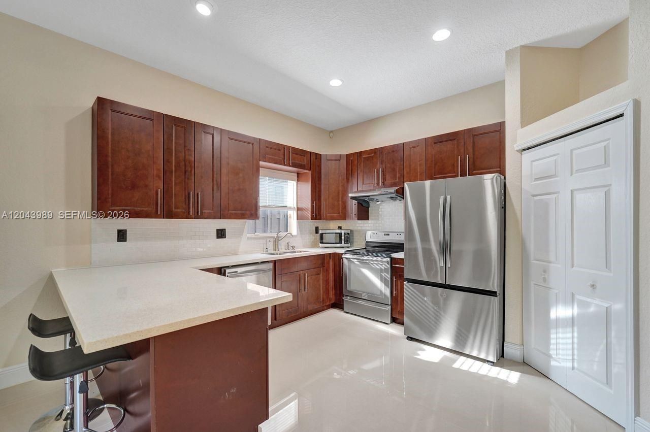 14003 N Cypress Cove Cir, Davie, FL 33325 Photo