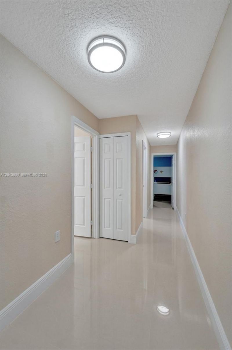 14003 N Cypress Cove Cir, Davie, FL 33325 Photo