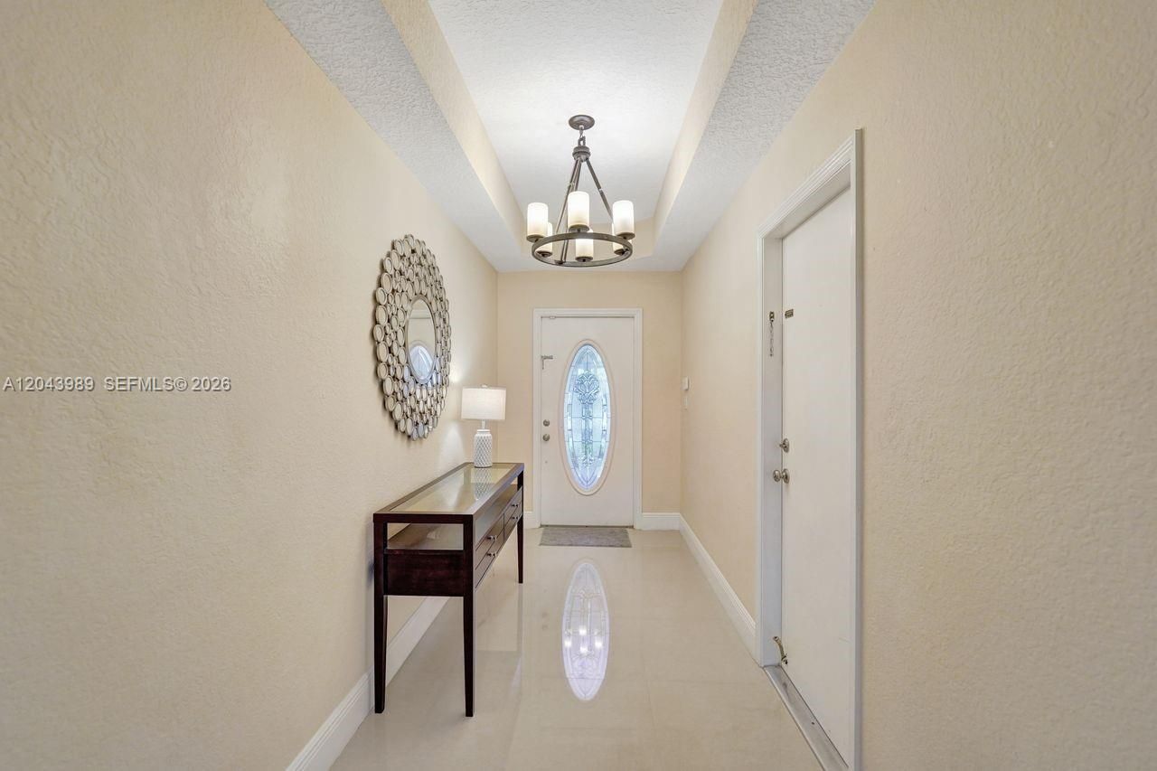 14003 N Cypress Cove Cir, Davie, FL 33325 Photo