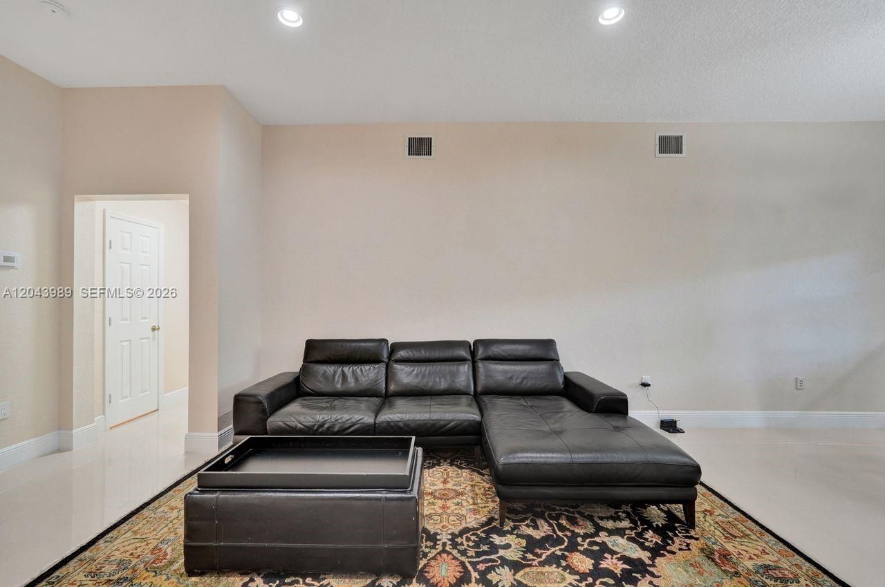 14003 N Cypress Cove Cir, Davie, FL 33325 Photo