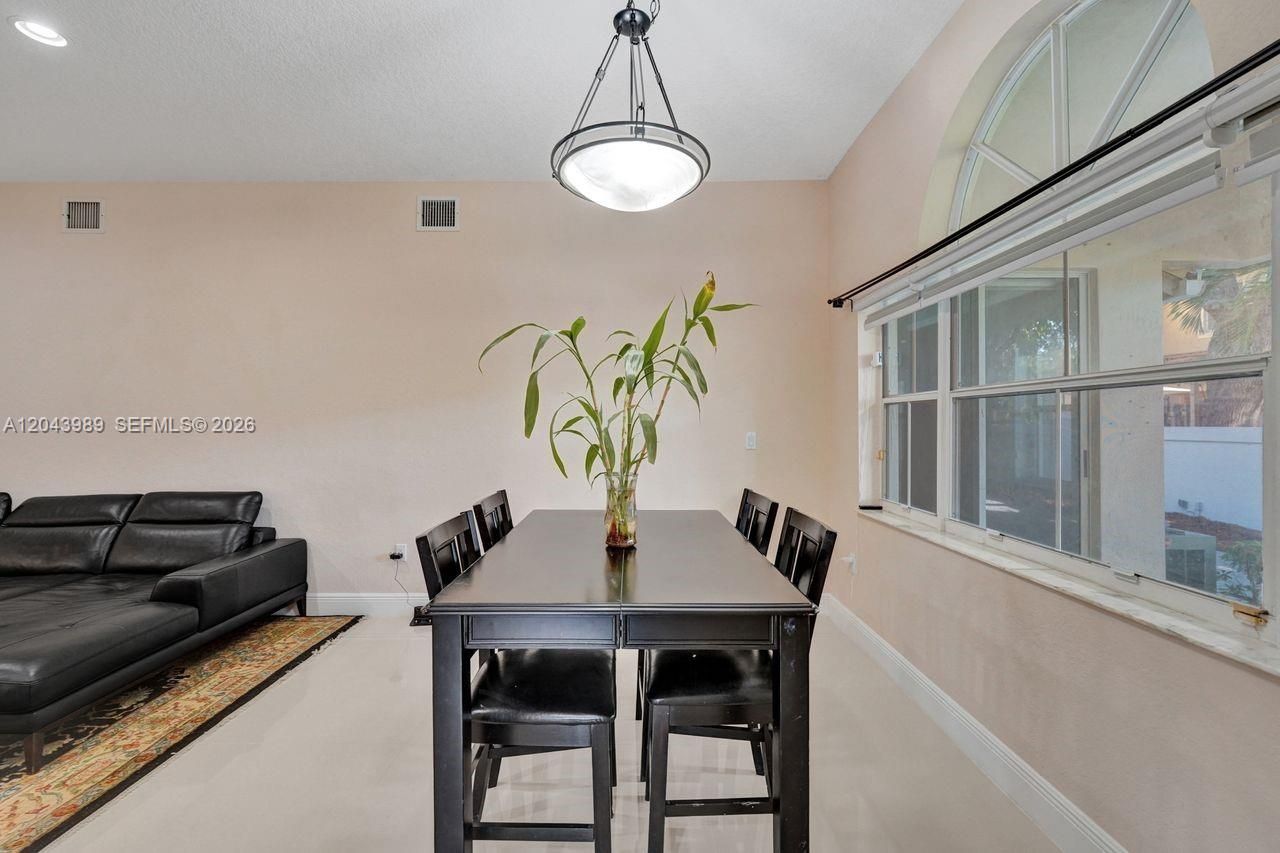 14003 N Cypress Cove Cir, Davie, FL 33325 Photo