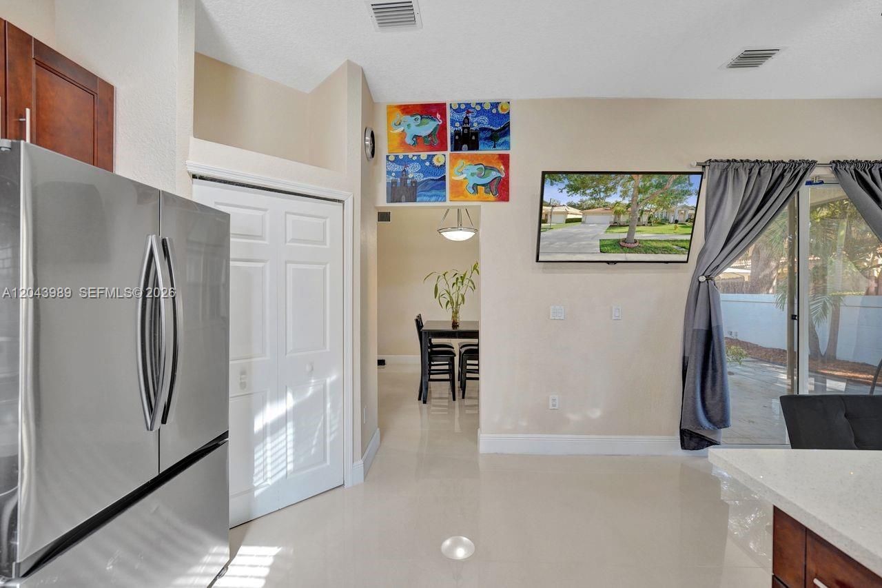 14003 N Cypress Cove Cir, Davie, FL 33325 Photo