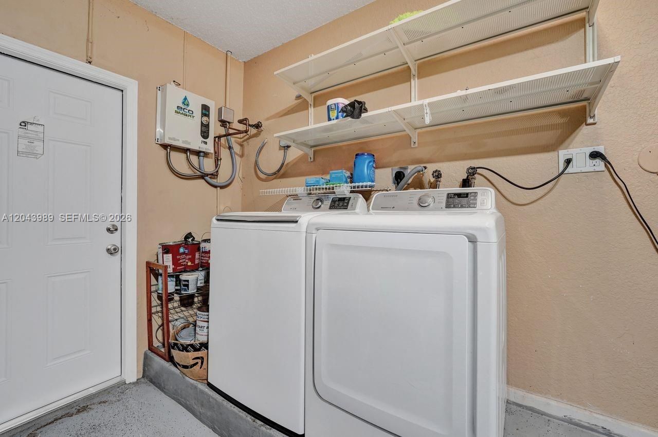14003 N Cypress Cove Cir, Davie, FL 33325 Photo