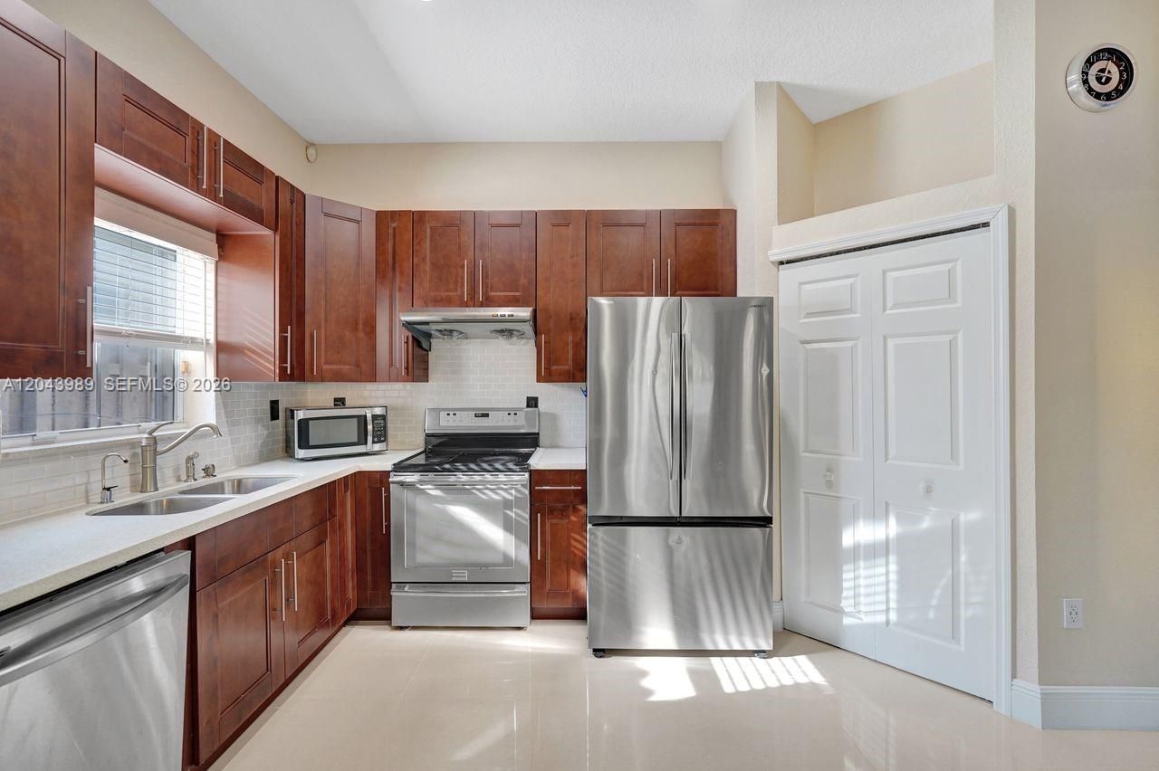 14003 N Cypress Cove Cir, Davie, FL 33325 Photo
