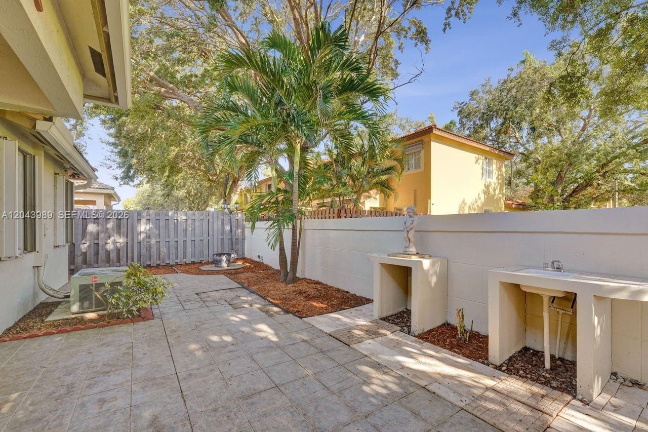 14003 N Cypress Cove Cir, Davie, FL 33325 Photo