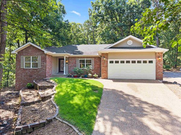 6 Orcera Lane, Hot Springs Village, AR 71909