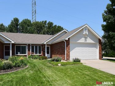8264 Karl Ridge Road, Lincoln, NE 68506