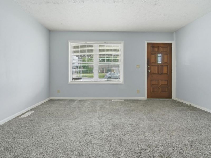 646 Bellaire Court, Union Twp, OH 45244 Photo 7
