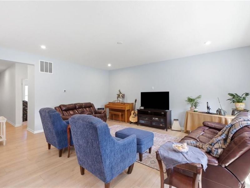 1251 Heathgate Way, Fairborn, OH 45324 Photo 12