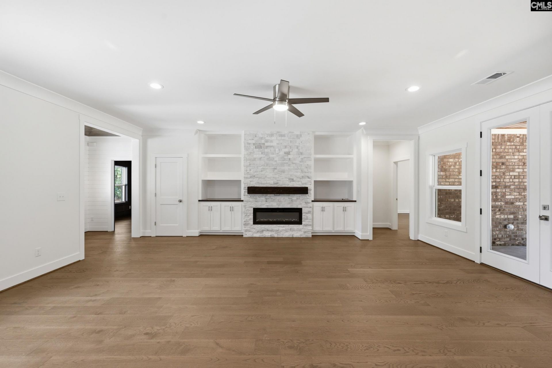 145 Lord And Tucker Court  Photo 9