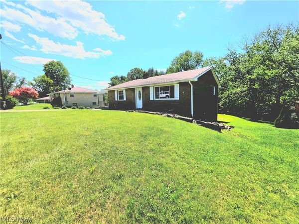 329 Thomas Street , Wintersville, OH 43953