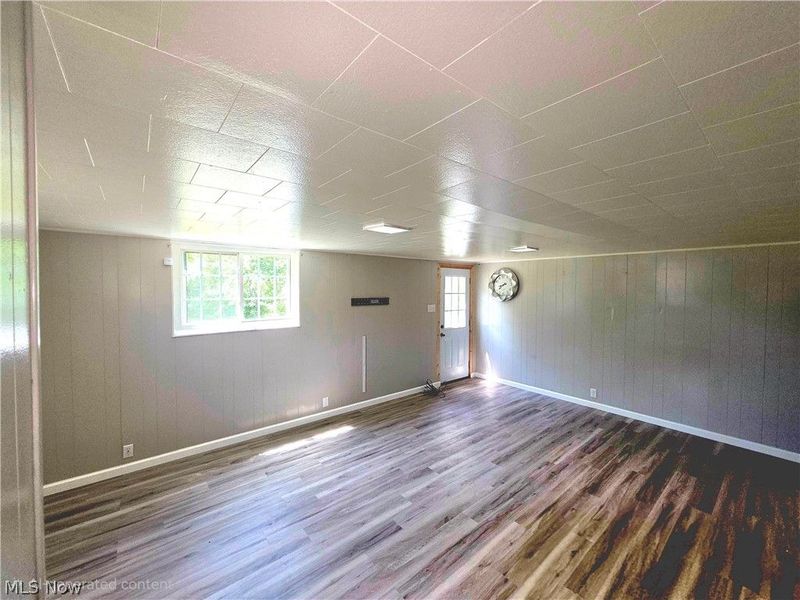 329 Thomas Street, Wintersville, OH 43953 Photo 24
