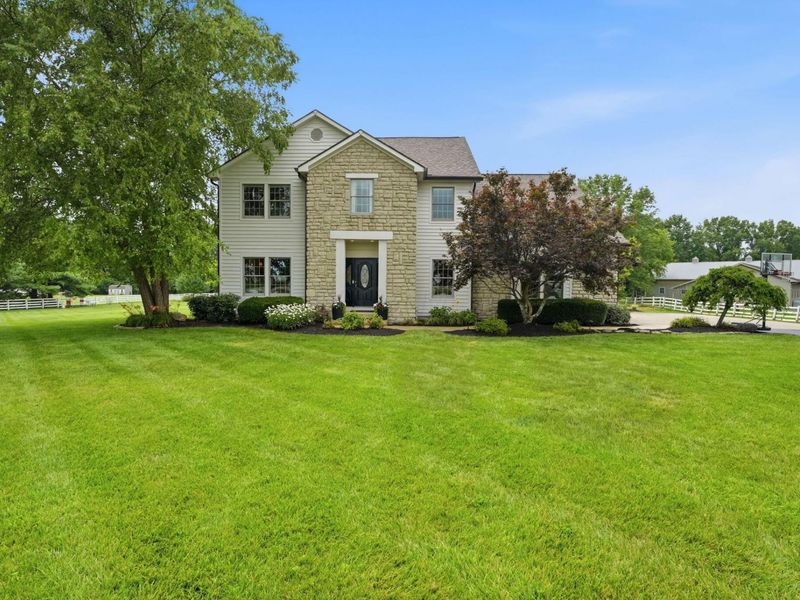 1835 Dixon Road, Blacklick, OH 43004 Photo 2