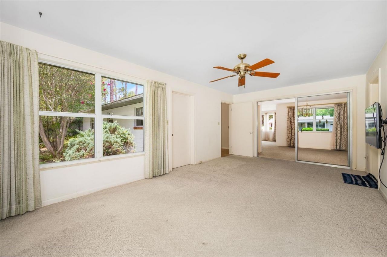 3919 SW 4th Place , Gainesville, FL 32607 Photo