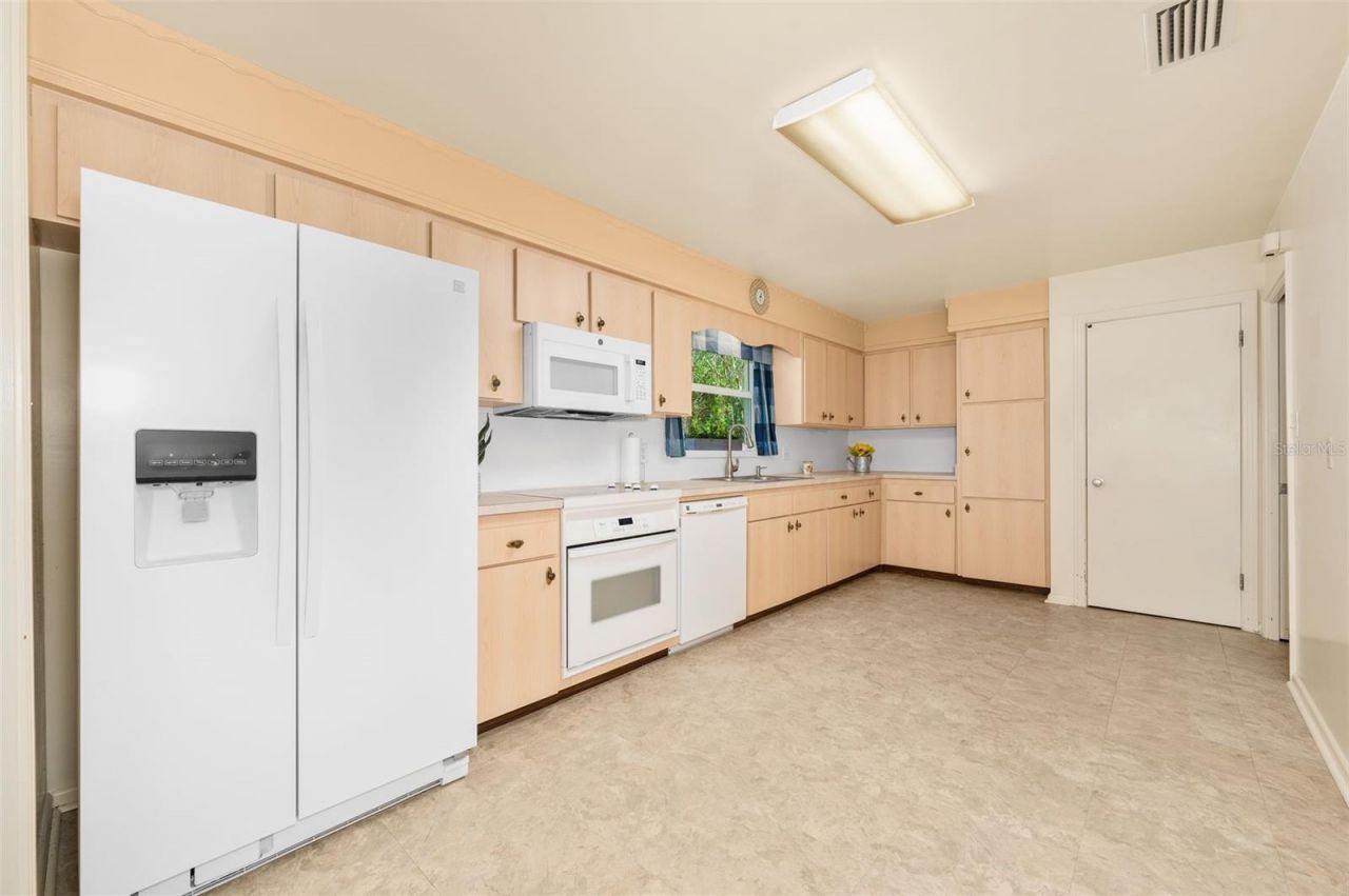 3919 SW 4th Place , Gainesville, FL 32607 Photo