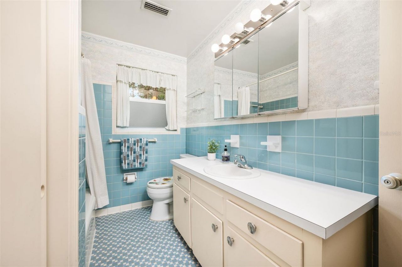 3919 SW 4th Place , Gainesville, FL 32607 Photo