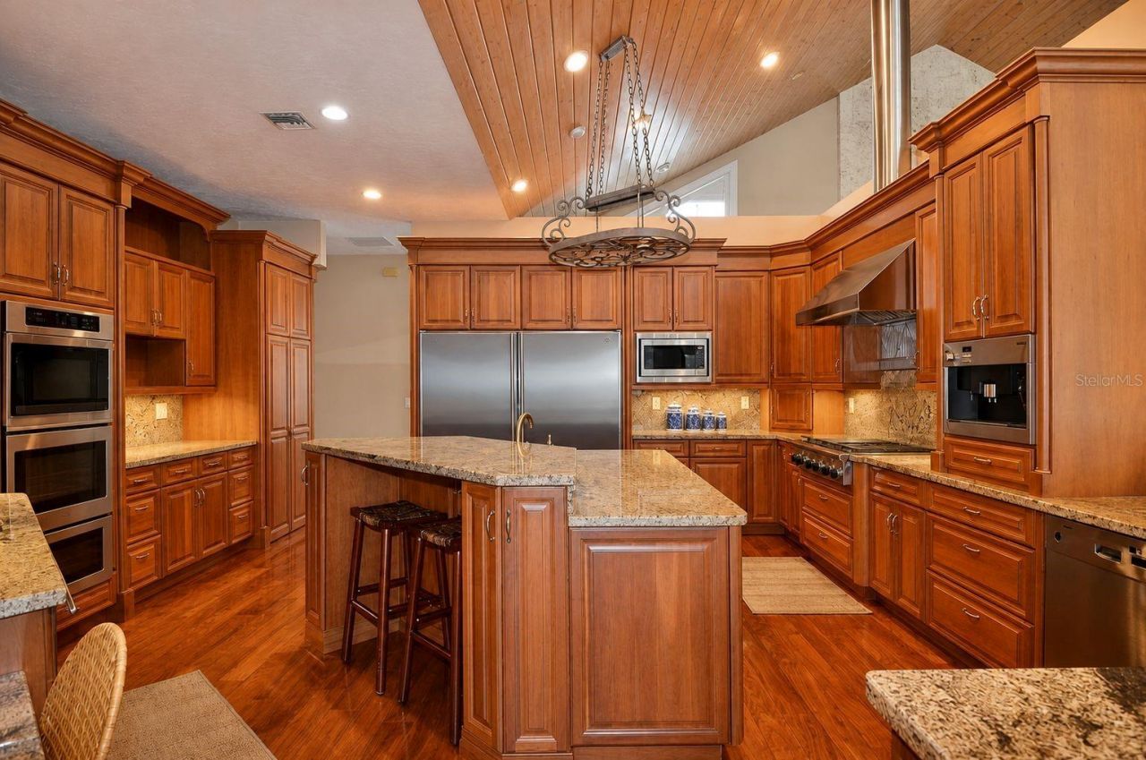 630 N River Road, Venice, FL 34293 Photo