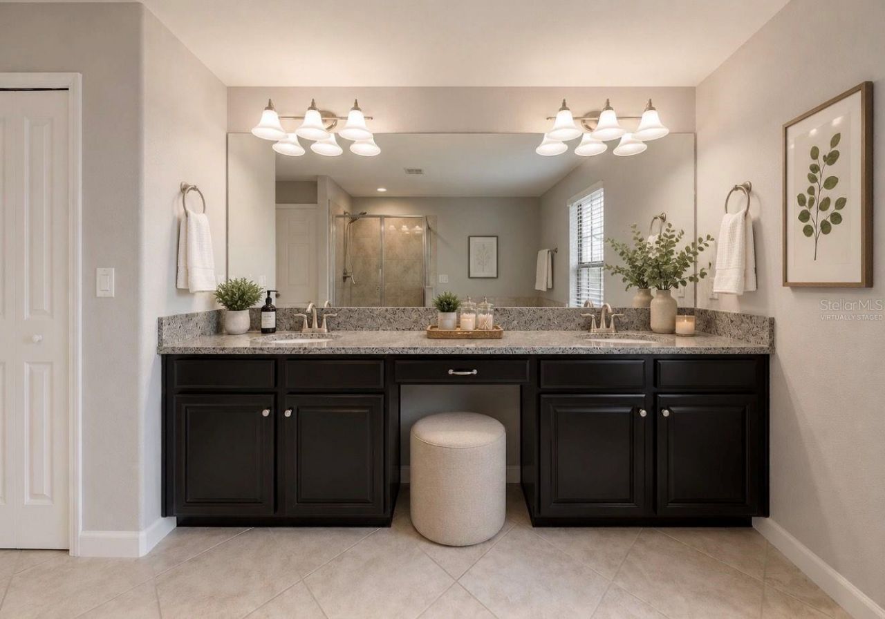 9924 Smarty Jones Drive , Ruskin, FL 33573 Photo