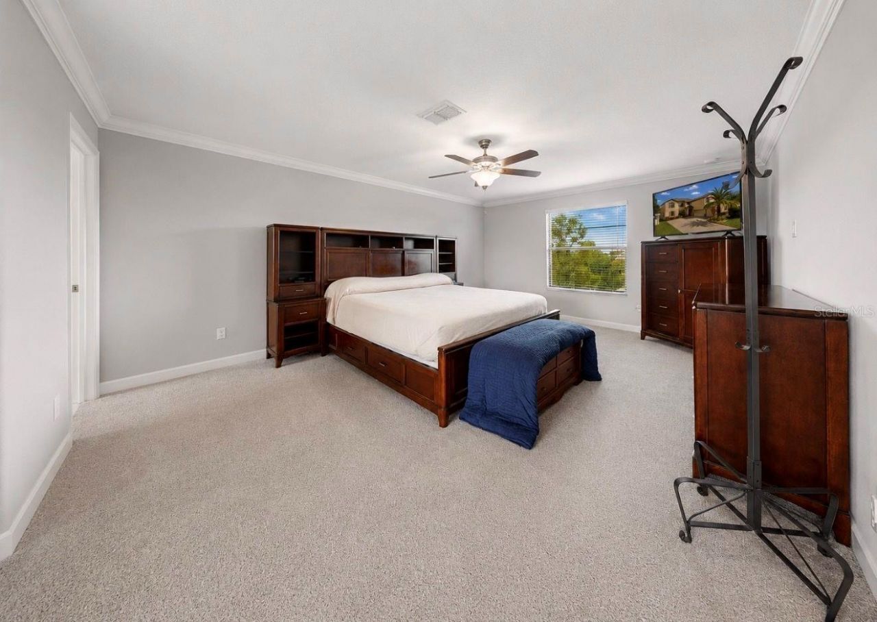 9924 Smarty Jones Drive , Ruskin, FL 33573 Photo