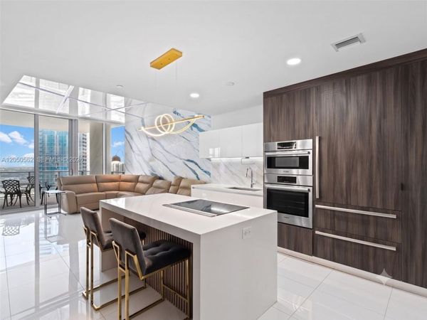 851 NE 1st Ave , Unit 3000, Miami, FL 33132