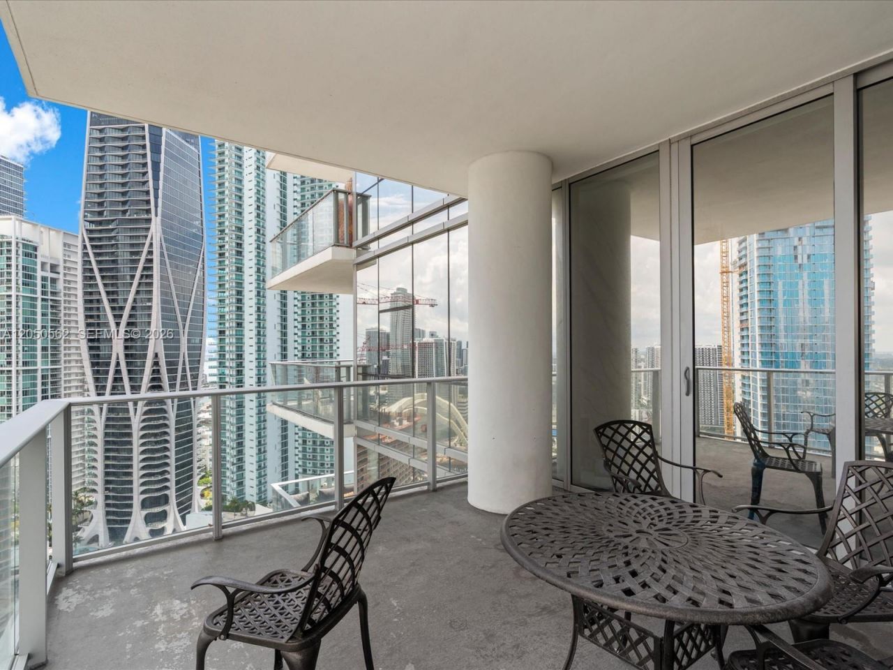 851 NE 1st Ave , Unit 3000, Miami, FL 33132 Photo