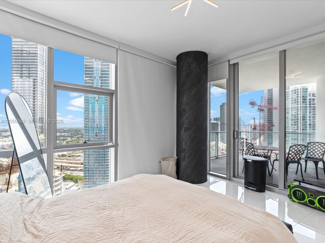851 NE 1st Ave , Unit 3000, Miami, FL 33132 Photo