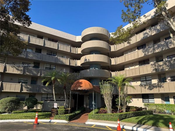1101 Colony Point Cir , Unit 102, Pembroke Pines, FL 33026