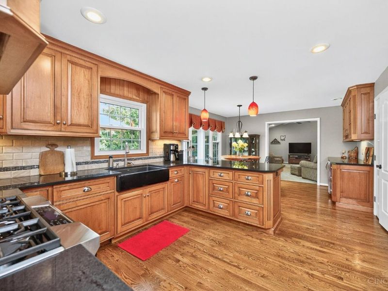 10070 Carrousel Court, Symmes Township, OH 45140 Photo 16