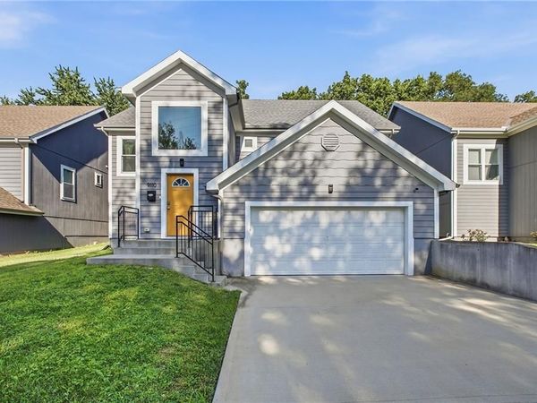 9110 Grand Avenue, Kansas City, MO 64114