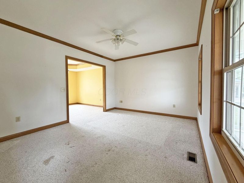 198 Oakwood Court, Westerville, OH 43081 Photo 4