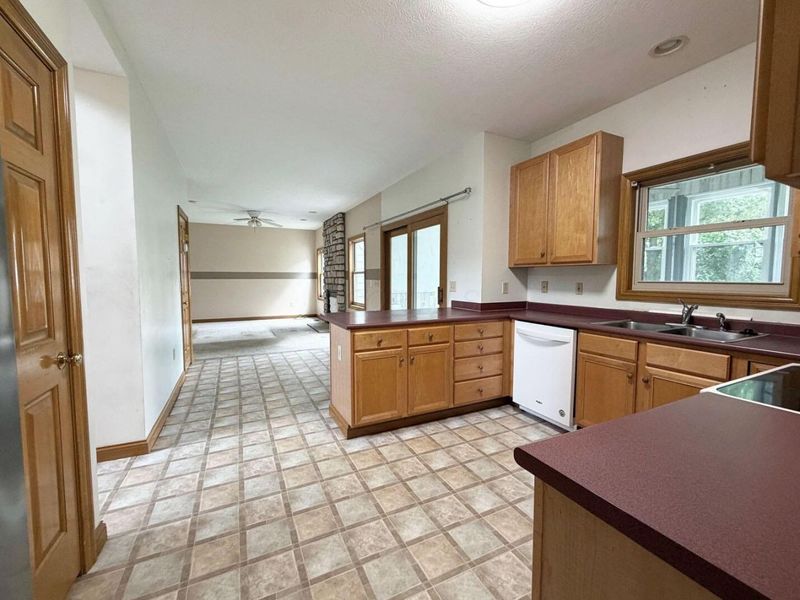 198 Oakwood Court, Westerville, OH 43081 Photo 6