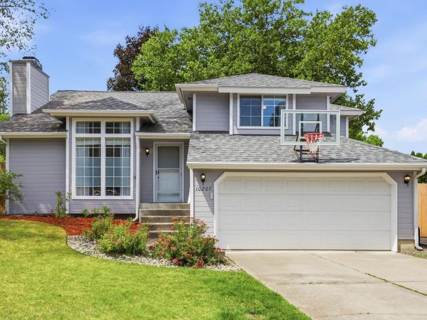 10207 N Arrowhead Dr, Spokane, WA 99208