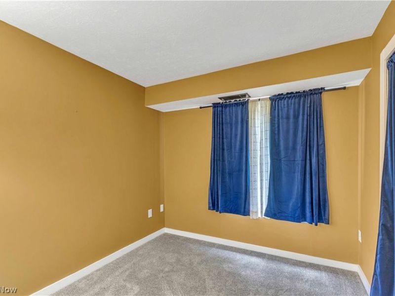 8455 N Akins Road, Unit E-8, North Royalton, OH 44133 Photo 13