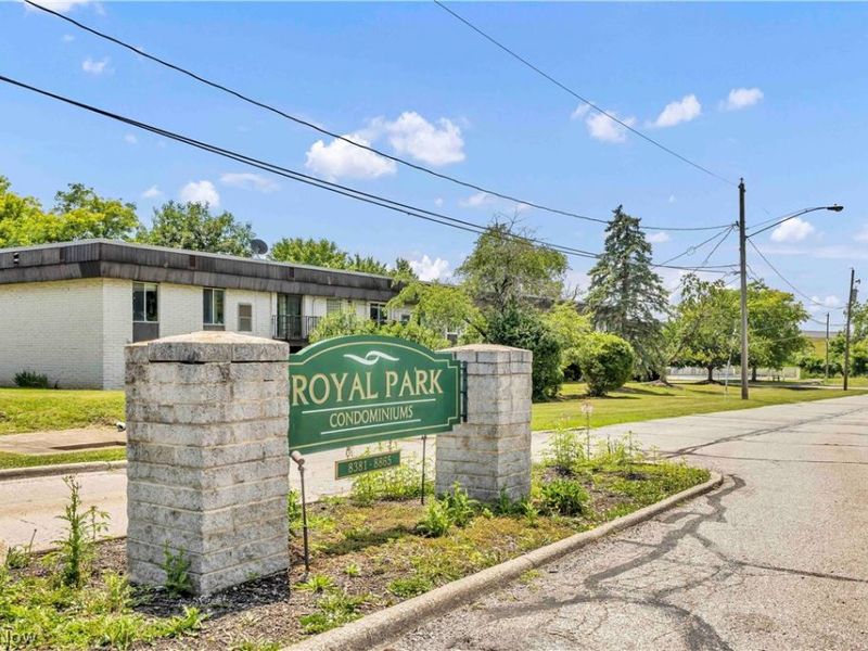8455 N Akins Road, Unit E-8, North Royalton, OH 44133 Photo 22