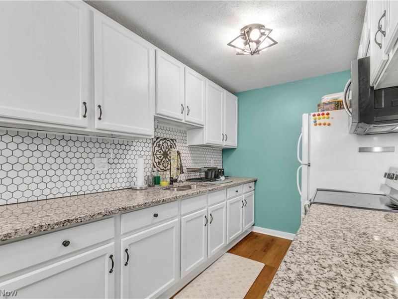 8455 N Akins Road, Unit E-8, North Royalton, OH 44133 Photo 5