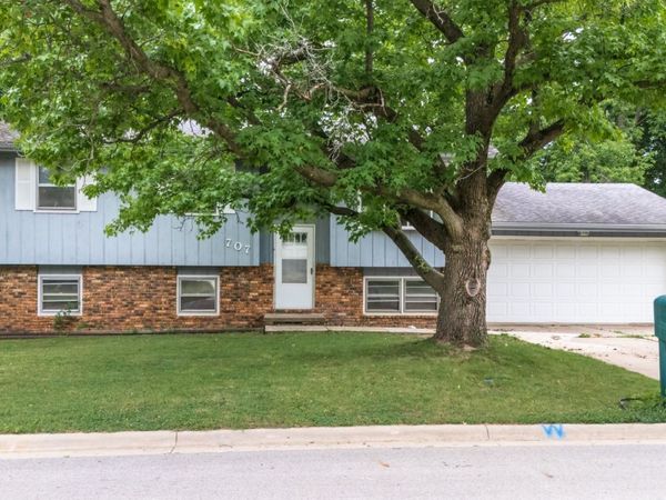 707 Chester Drive, Normal, IL 61761
