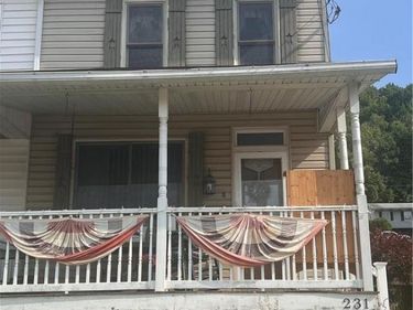 231 W RAILROAD STREET, NESQUEHONING, PA 18240