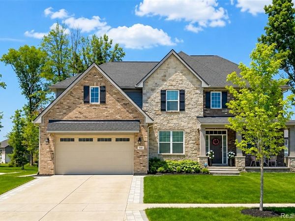 640 Allegheny Drive, South Lyon, MI 48178
