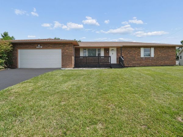 2564 Bryan Circle, Grove City, OH 43123