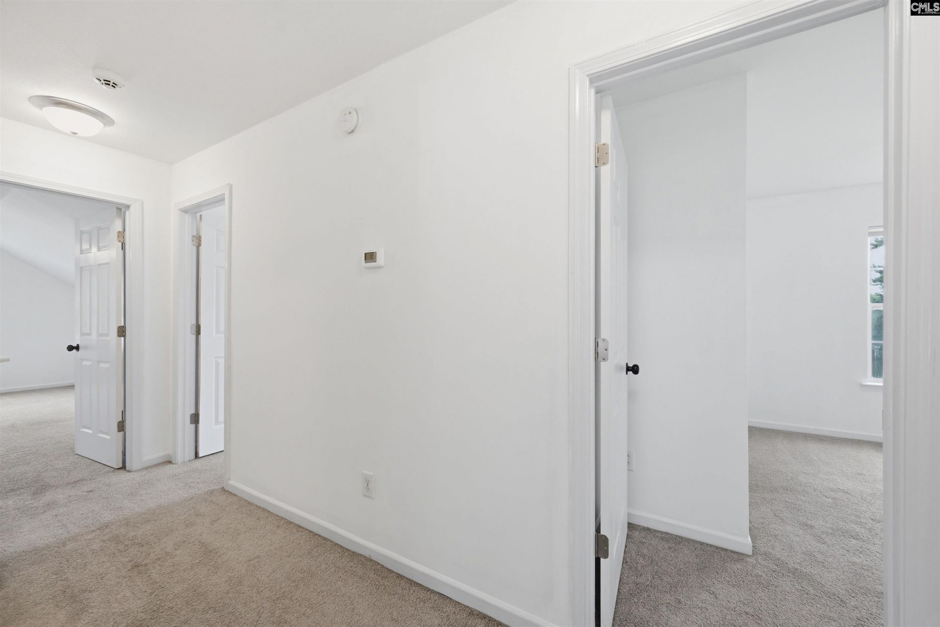 492 Denman Loop  Photo 14
